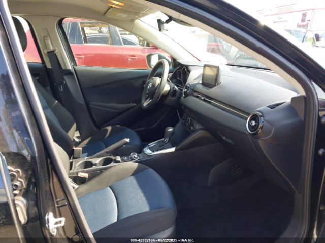 3MYDLBJV0LY706427 Toyota YARIS LE
