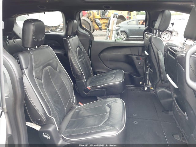 Chrysler 2018 2018 2C4RC1GG4JR293464 Image 8
