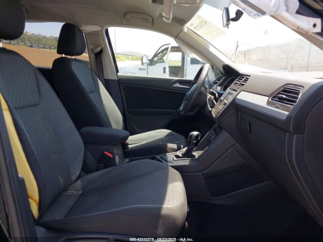 2019 VOLKSWAGEN TIGUAN 3VV1B7AX0KM027381 Photo 4