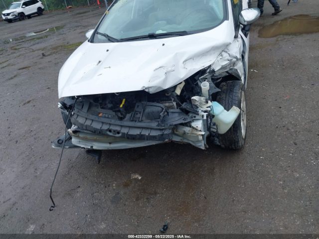 3FADP4BJ5GM173195 Ford FIESTA SE