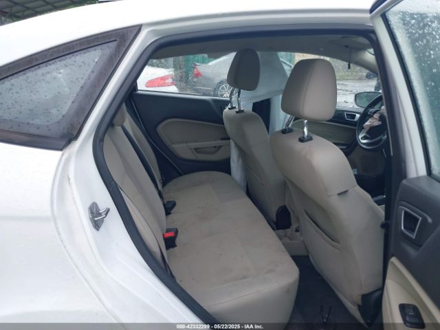 3FADP4BJ5GM173195 Ford FIESTA SE