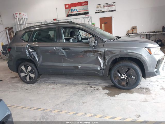 3VV8C7B24SM030914 Volkswagen Taos 1.5t S