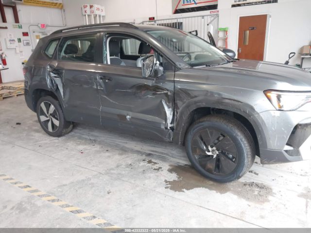 3VV8C7B24SM030914 Volkswagen Taos 1.5t S