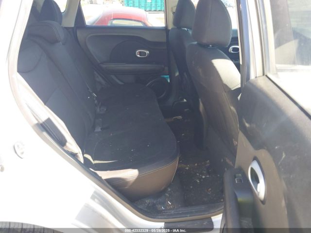 KNDJN2A25H7470108 KIA Soul
