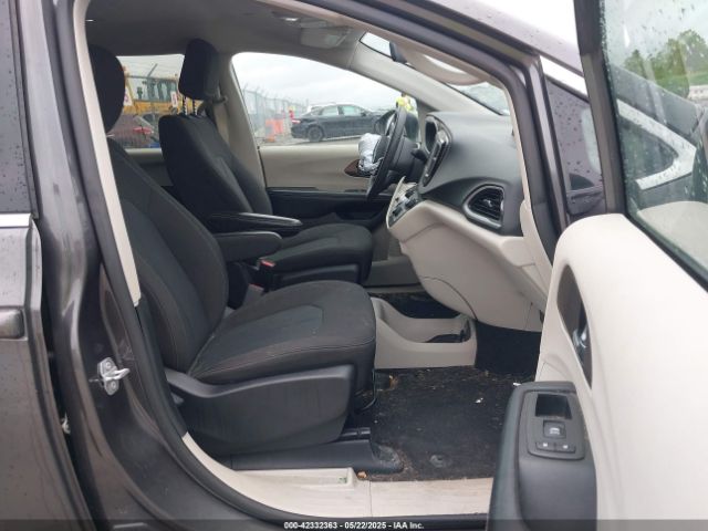2022 CHRYSLER VOYAGER 2C4RC1CG4NR229873 Photo 4