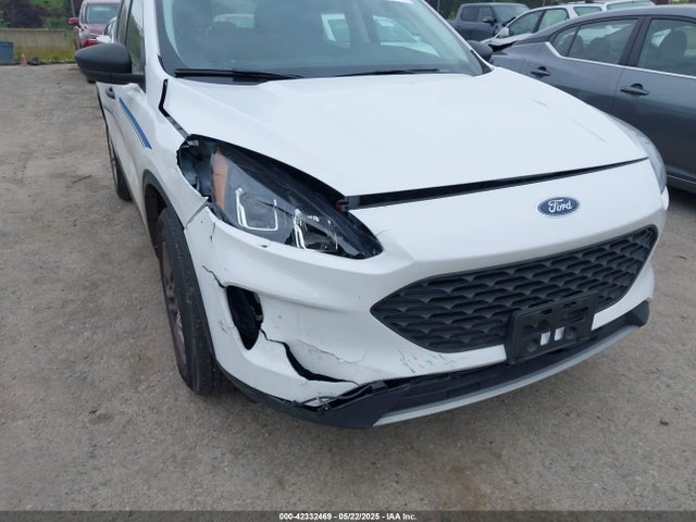 1FMCU9F62NUB00419 Ford ESCAPE S