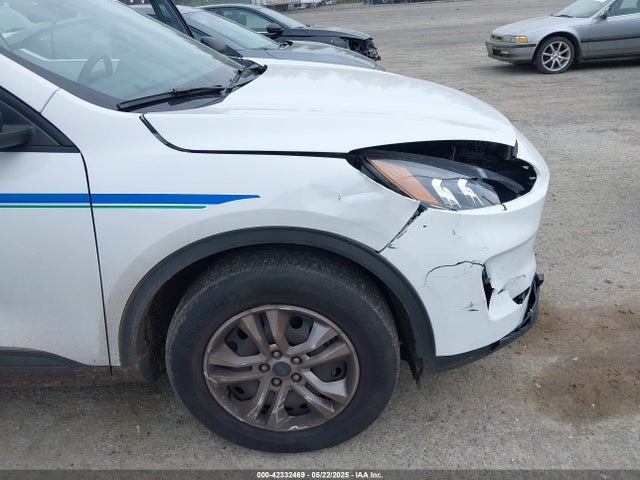 1FMCU9F62NUB00419 Ford ESCAPE S