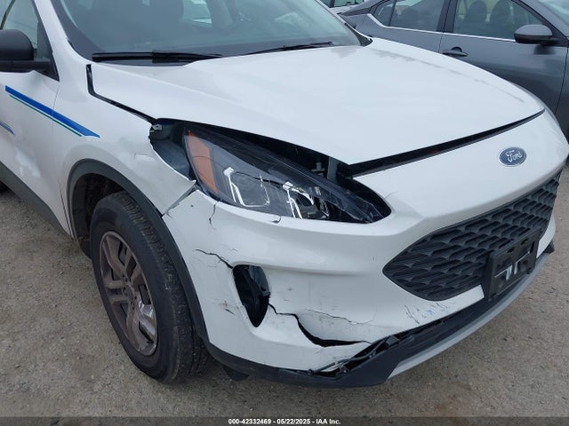 1FMCU9F62NUB00419 Ford ESCAPE S