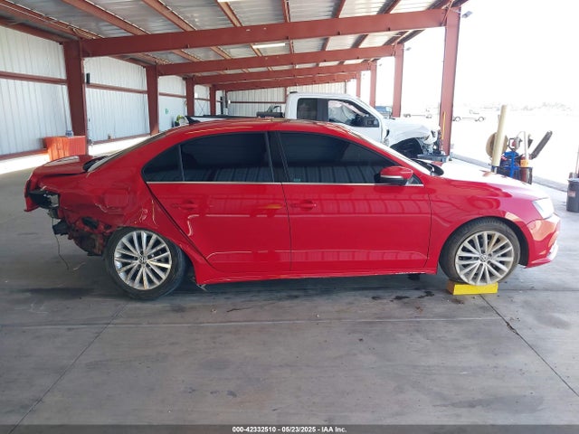 3VWD17AJ3FM287268 Volkswagen 1.8t