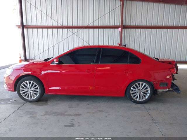 3VWD17AJ3FM287268 Volkswagen 1.8t