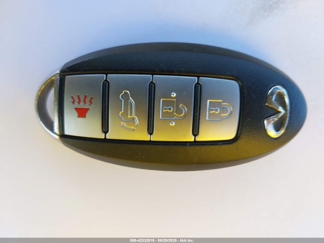 JN8CS1MWXHM413578 Infiniti 2017