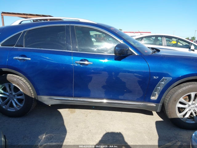 JN8CS1MWXHM413578 Infiniti 2017