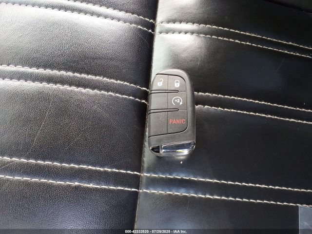 2020 CHRYSLER 300 2C3CCABG4LH194721 Photo 10