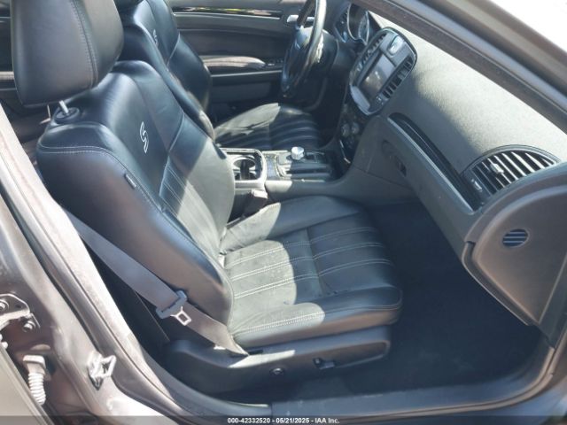 2020 CHRYSLER 300 2C3CCABG4LH194721 Photo 4