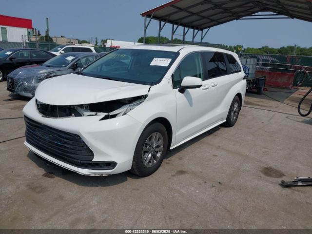 2022 TOYOTA SIENNA 5TDBRKEC0NS087867 Photo 1