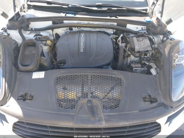2021 PORSCHE MACAN WP1AA2A51MLB00523 Photo 9