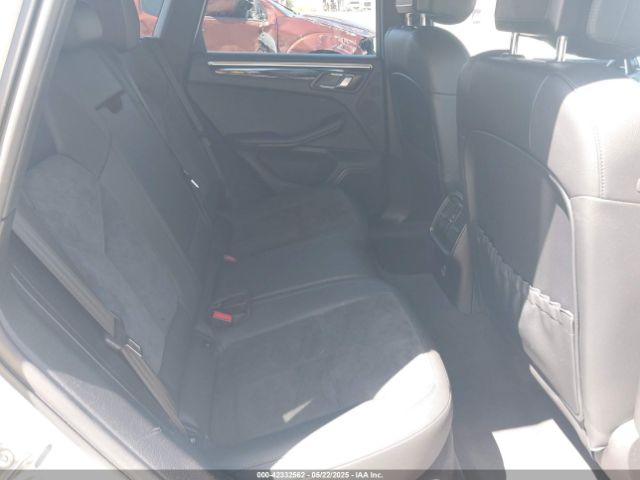 2021 PORSCHE MACAN WP1AA2A51MLB00523 Photo 7