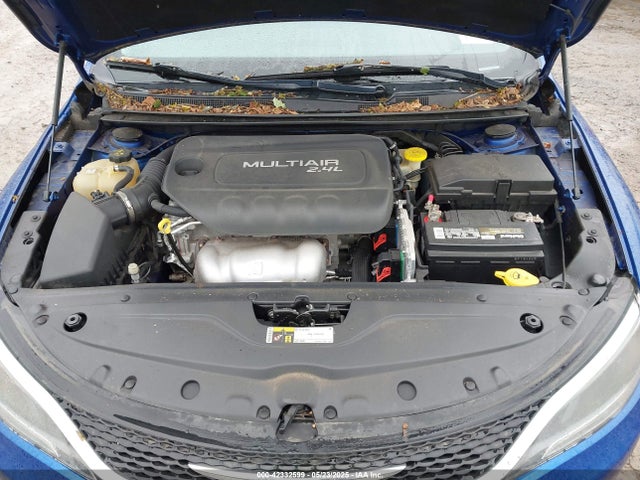 Chrysler 200 Limited 2015 1C3CCCAB8FN666691 Image 10