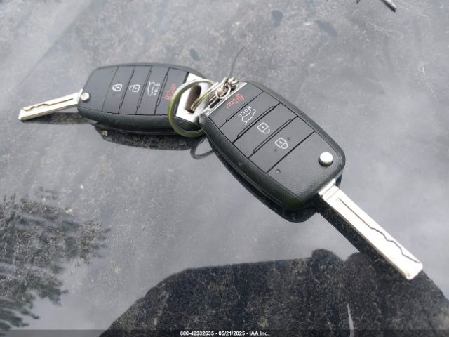 5XYKTCA64EG456833 KIA SORENTO LX