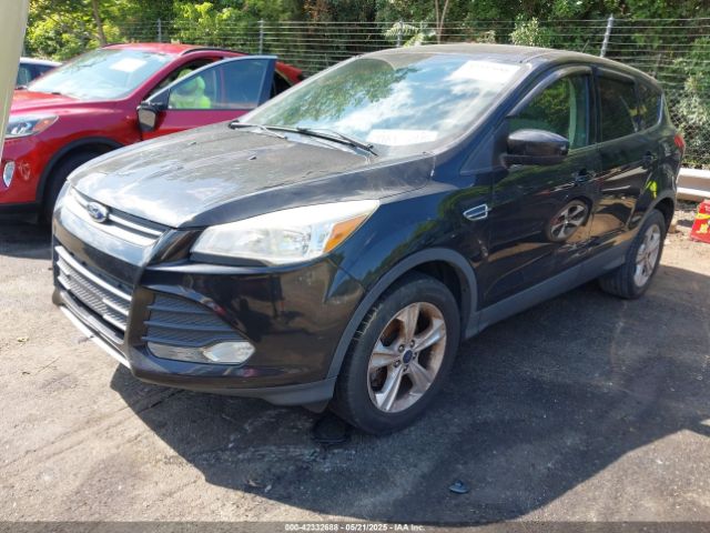 1FMCU9G90FUA81301 Ford ESCAPE SE