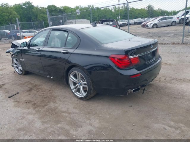 2015 BMW 740I WBAYA6C54FGK16411 Photo 2