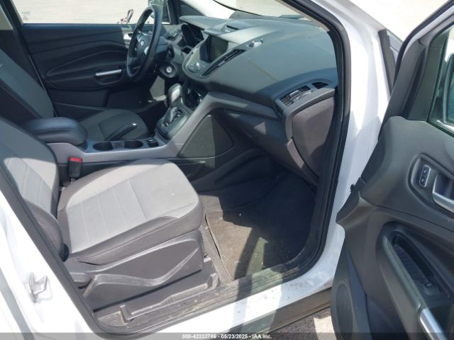 1FMCU9GX2EUD59547 Ford ESCAPE SE