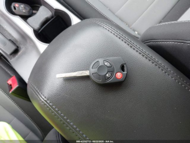 1FMCU9G96EUD57706 Ford ESCAPE SE