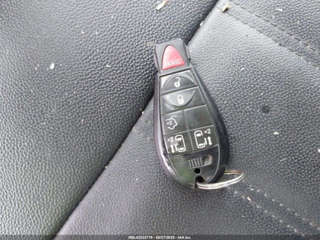 2C4RC1BG8GR229735 Chrysler Town & Country Touring