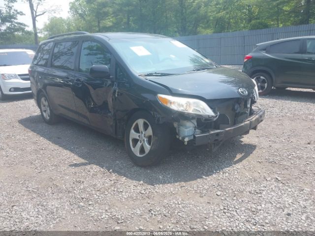 2015 TOYOTA SIENNA 5TDKK3DC8FS587644