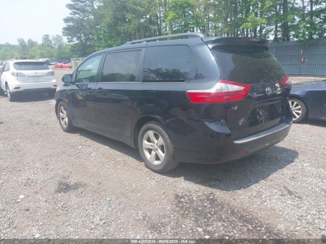 2015 TOYOTA SIENNA 5TDKK3DC8FS587644 Photo 2