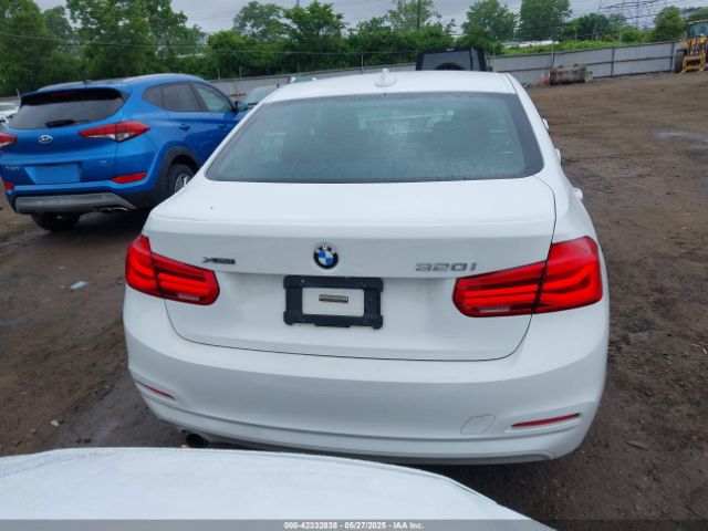 WBA8E5G5XJNU47665 BMW 320i Xdrive