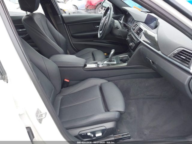 WBA8E5G5XJNU47665 BMW 320i Xdrive