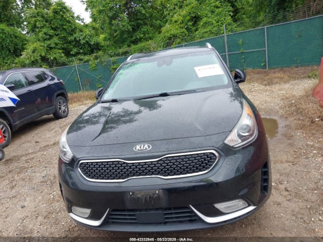 KNDCC3LC8H5039929 KIA NIRO EX