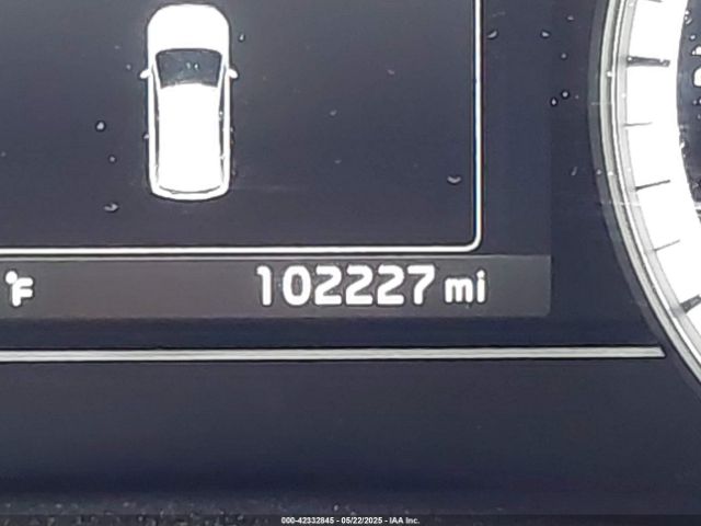 KNDCC3LC8H5039929 KIA NIRO EX
