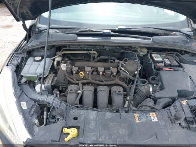 1FADP3F20FL242985 Ford FOCUS SE