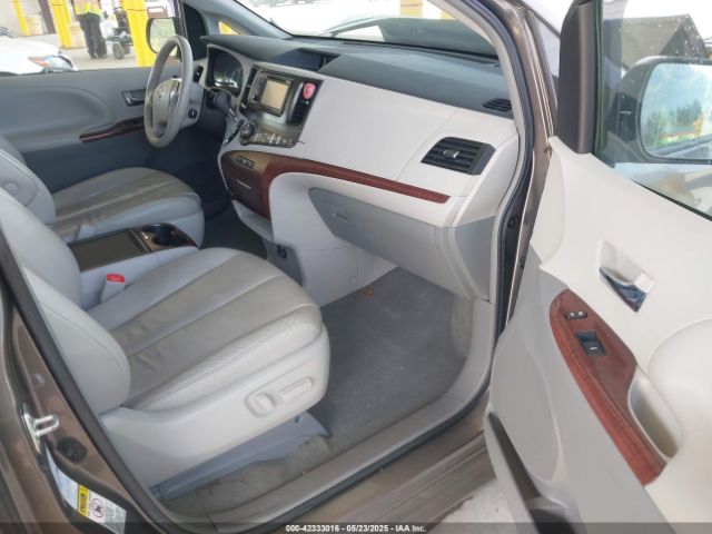 5TDDK3DC9ES088584 Toyota Sienna Limited 7 Passenger/xle 7 Passenger