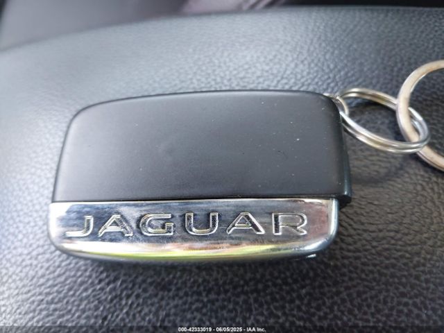 2018 JAGUAR XF SAJBR4FX2JCY69422 Photo 10