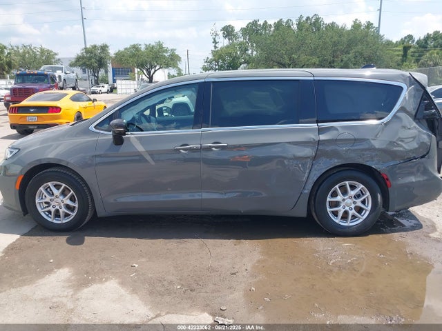 2C4RC1BG3SR504503 Chrysler Pacifica Select
