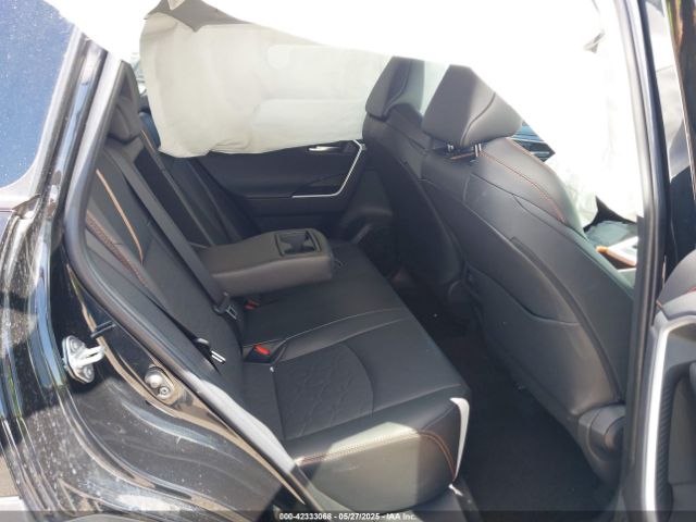 2T3J1RFVXRW470408 Toyota Rav4 Adventure