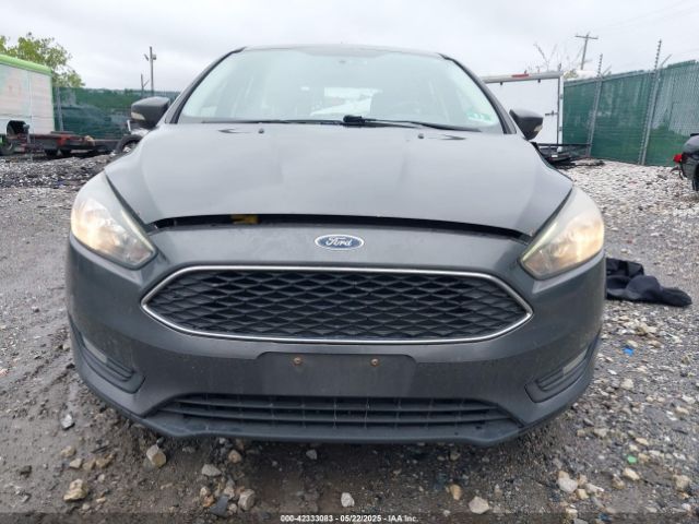 1FADP3K29GL370942 Ford FOCUS SE