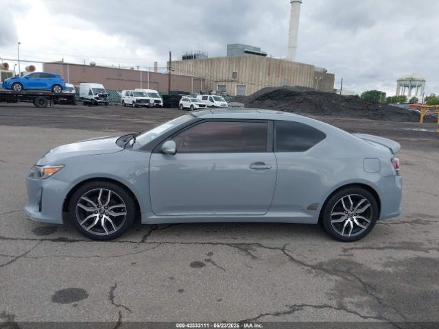 JTKJF5C71E3081033 Scion TC