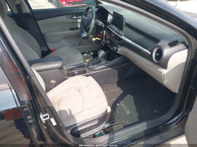 3KPF24AD3KE044372 KIA Forte Lxs