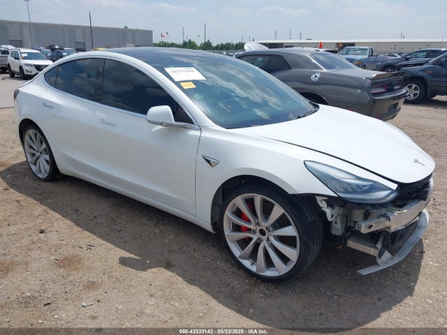 2019 TESLA MODEL 3 5YJ3E1EB6KF425631 Photo 0