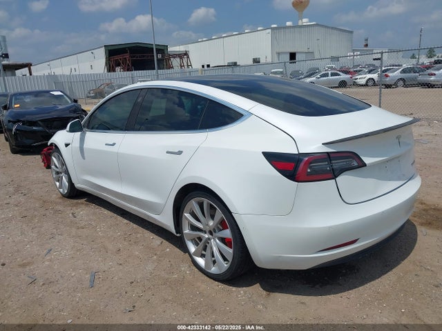 2019 TESLA MODEL 3 5YJ3E1EB6KF425631 Photo 2
