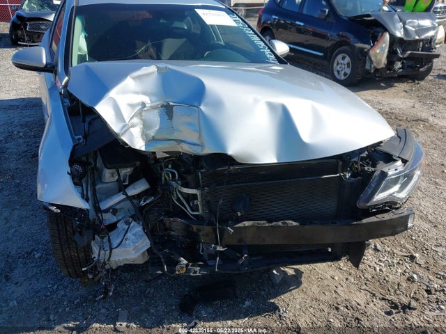 5XXGT4L38KG320784 KIA gdi