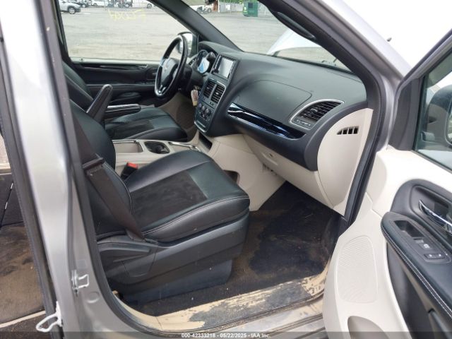 2C4RDGCG8KR771084 Dodge Grand Caravan Sxt