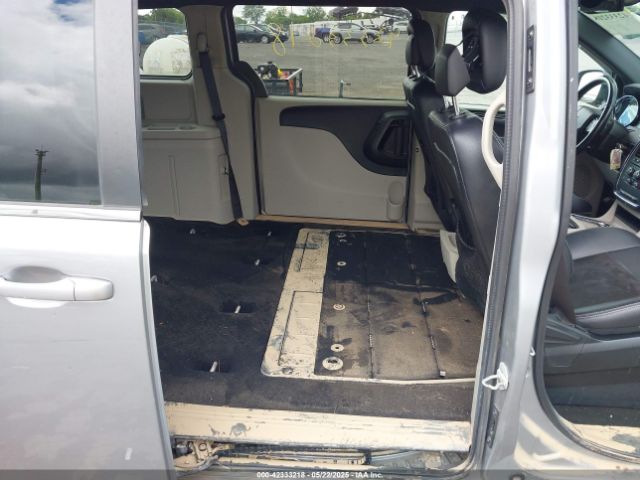 2C4RDGCG8KR771084 Dodge Grand Caravan Sxt