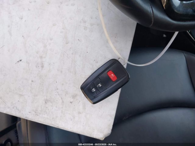 2021 TOYOTA PRIUS JTDKAMFU4M3143948 Photo 10