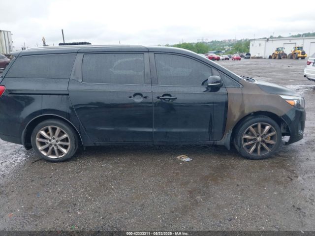 KNDMB5C15F6052789 KIA SEDONA LX