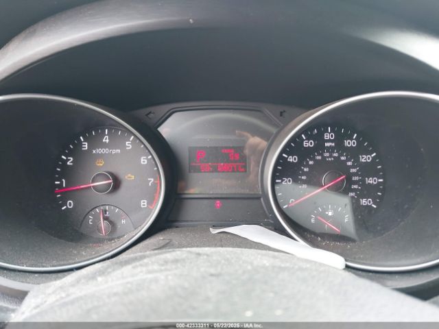 KNDMB5C15F6052789 KIA SEDONA LX